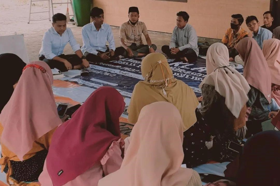 IAIN Madura, Program Studi Tadris Ilmu Pengetahuan Sosial (TIPS) Institut Agama Islam Negeri (IAIN) Madura Menyelenggarakan kajian rutin (KANTIN) Tentang teori klasik . Selasa (26/04/2022)